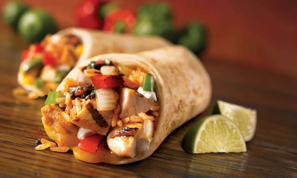 Burrito Tex-Mex con pollo e verdure