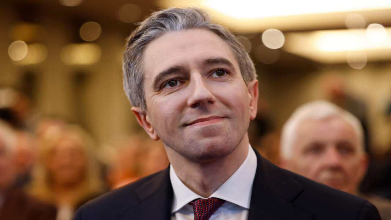 Simon Harris Irlanda premier