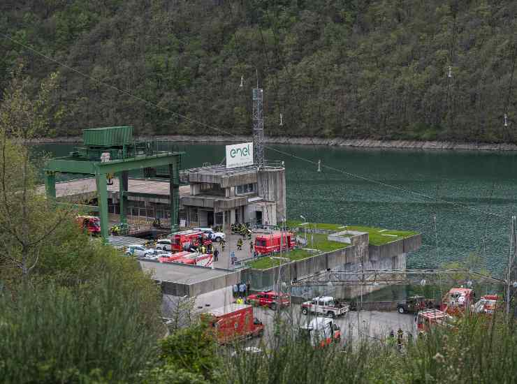 Appennino Bolognese lago Suviana centrale elettrica esplosione 