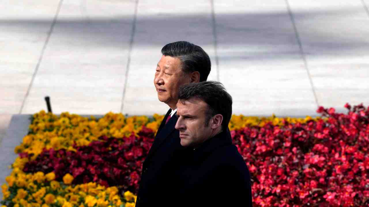 Xi Jinping e Macron incontro Francia Cina