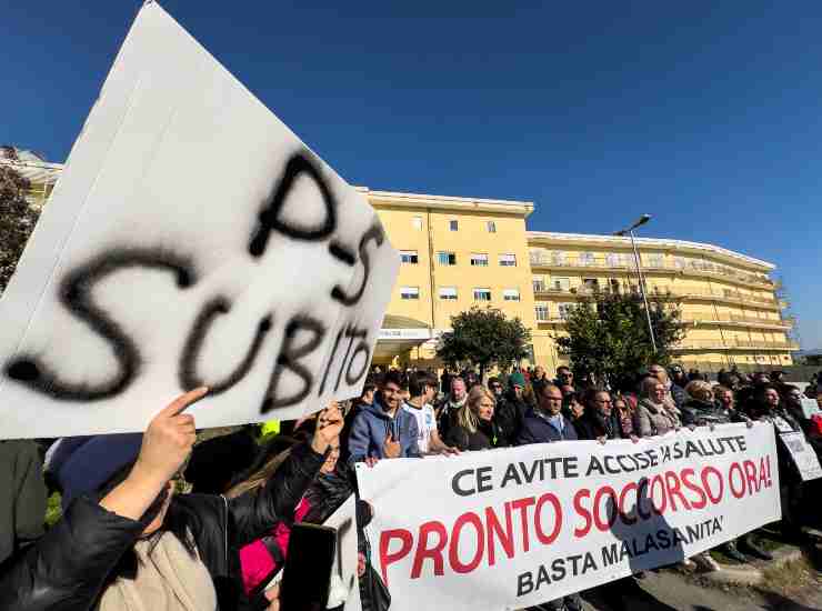 Boscotrecase Napoli pronto soccorso chiuso
