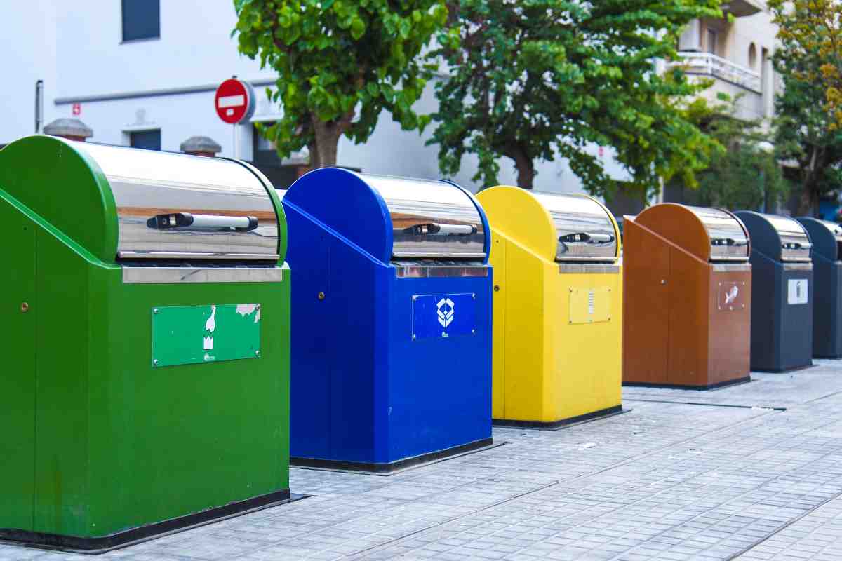 Rifiuti, tra qualche settimana cambia tutto