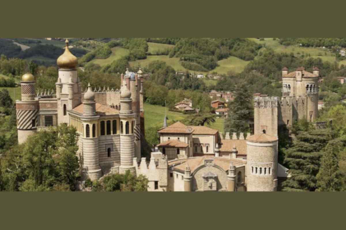 Oggi la Rocchetta Mattei è una delle mete più affascinanti dell’Emilia-Romagna, ideale per visitatori di ogni età,