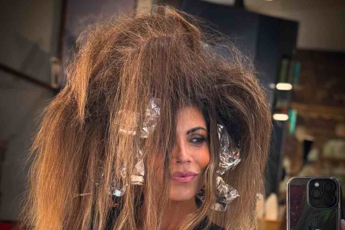 Flora Canto nuovo look