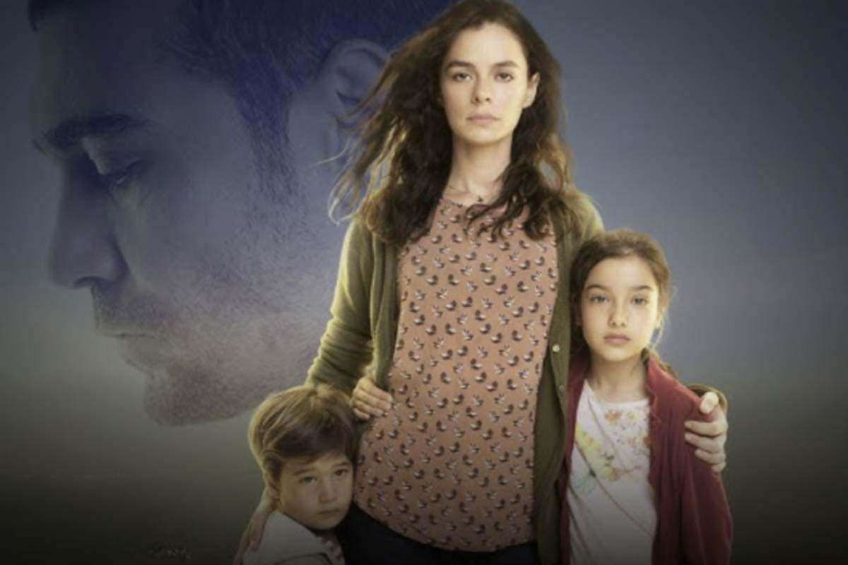 La programmazione prevede la messa in onda dal lunedì al venerdì alle 16:00 e il sabato alle 14:40, con tutti gli episodi disponibili