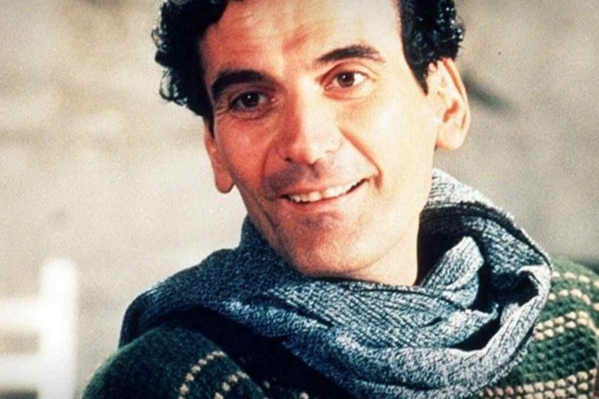 il postino massimo troisi