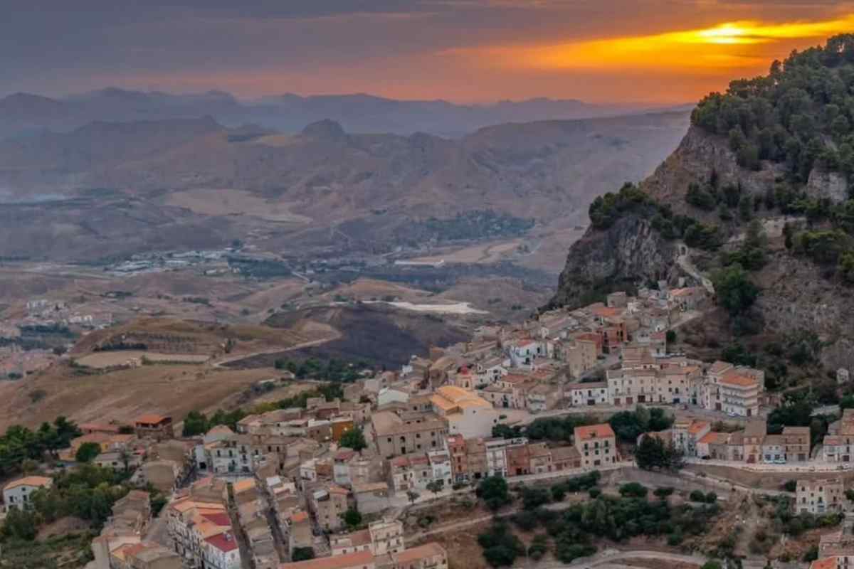 borgo siciliano bellissimo