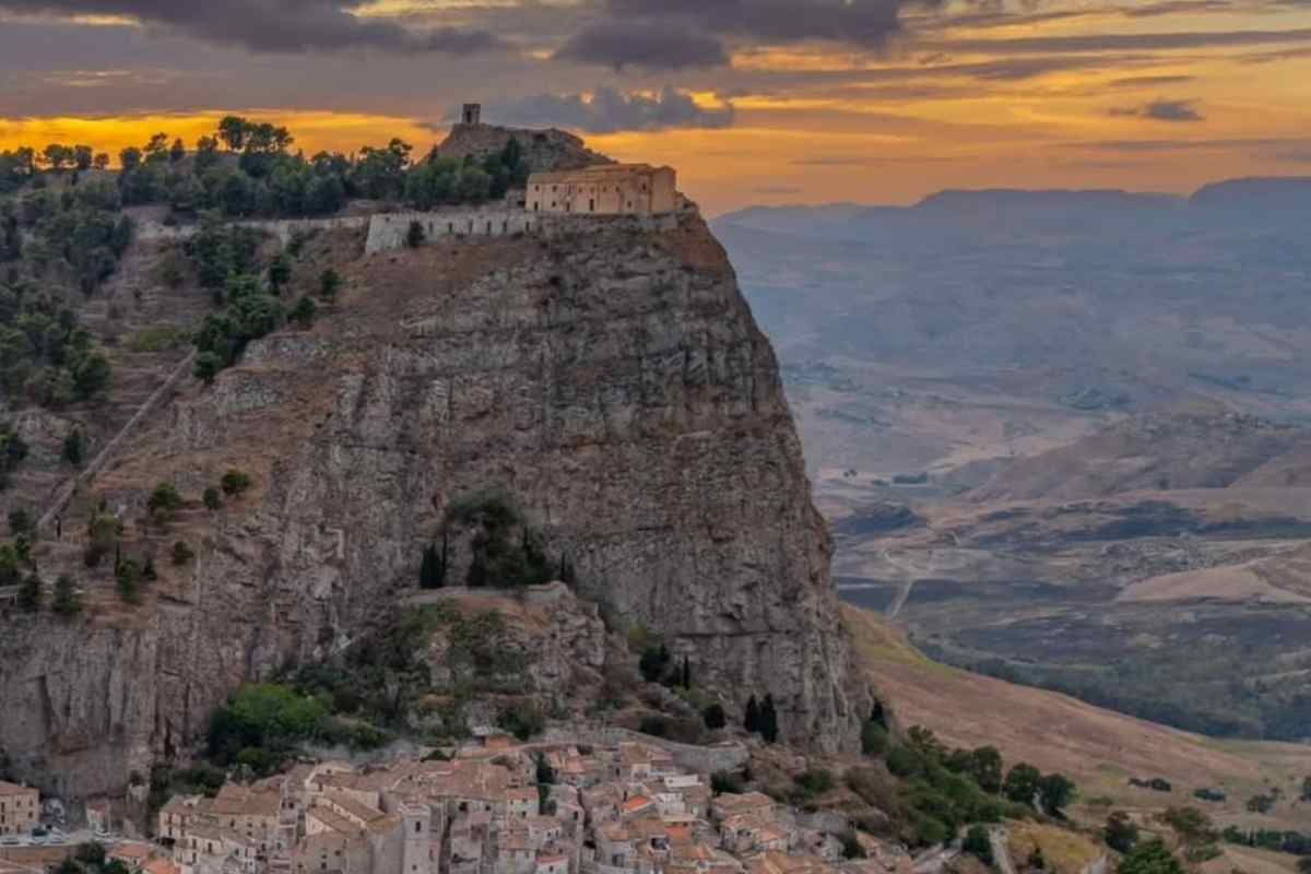 borgo siciliano bellissimo