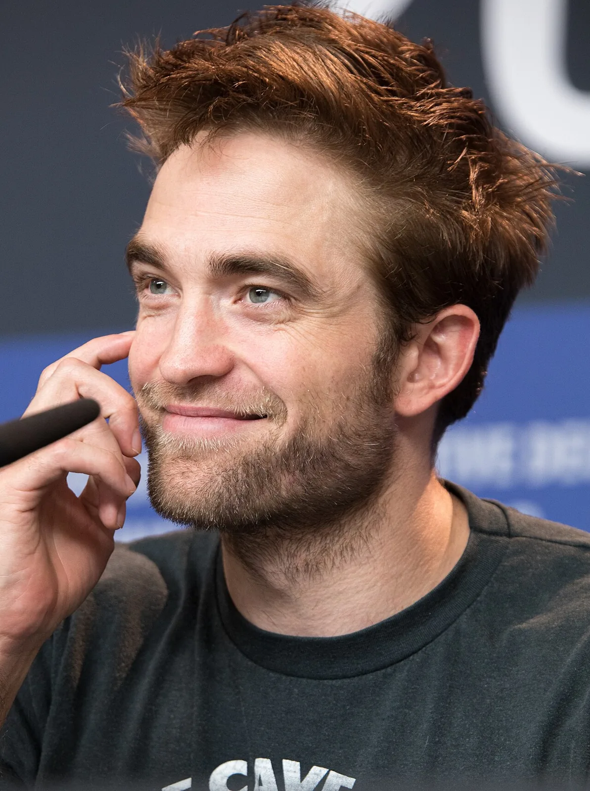 Robert Pattinson a Venezia 2026 con "Primetime": l'attore nei panni del cacciatore di predatori Chris Hansen (2)
