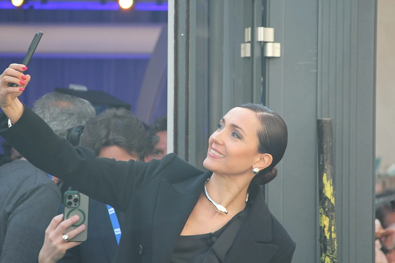 Caterina Balivo torna a La Volta Buona: il no ai social, il matrimonio con Brera e il desiderio di Lingo